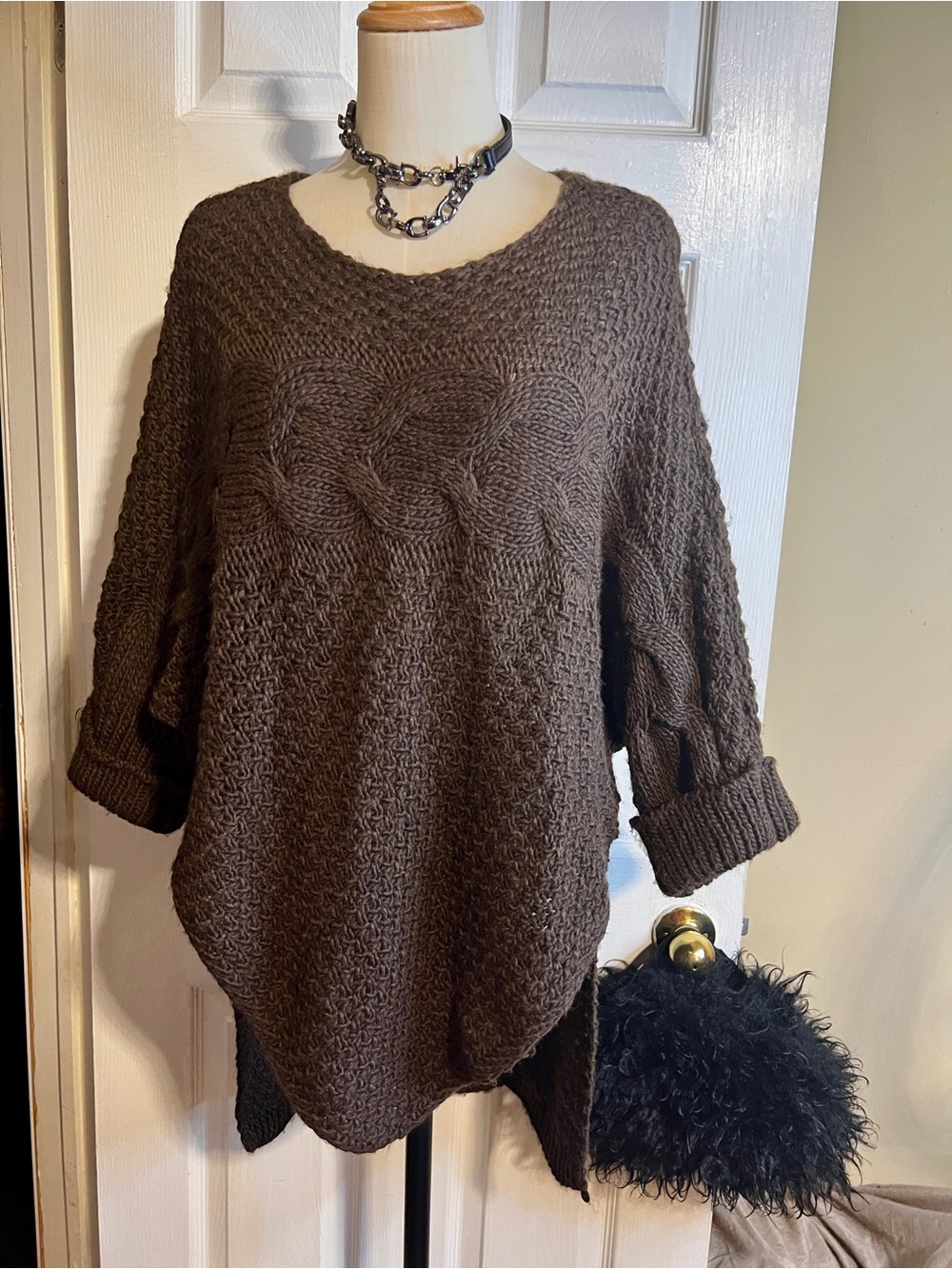 Made In Italy Wms Chocolate Brown Chunky Yarn Knit Asymmetric Poncho Sweater M
